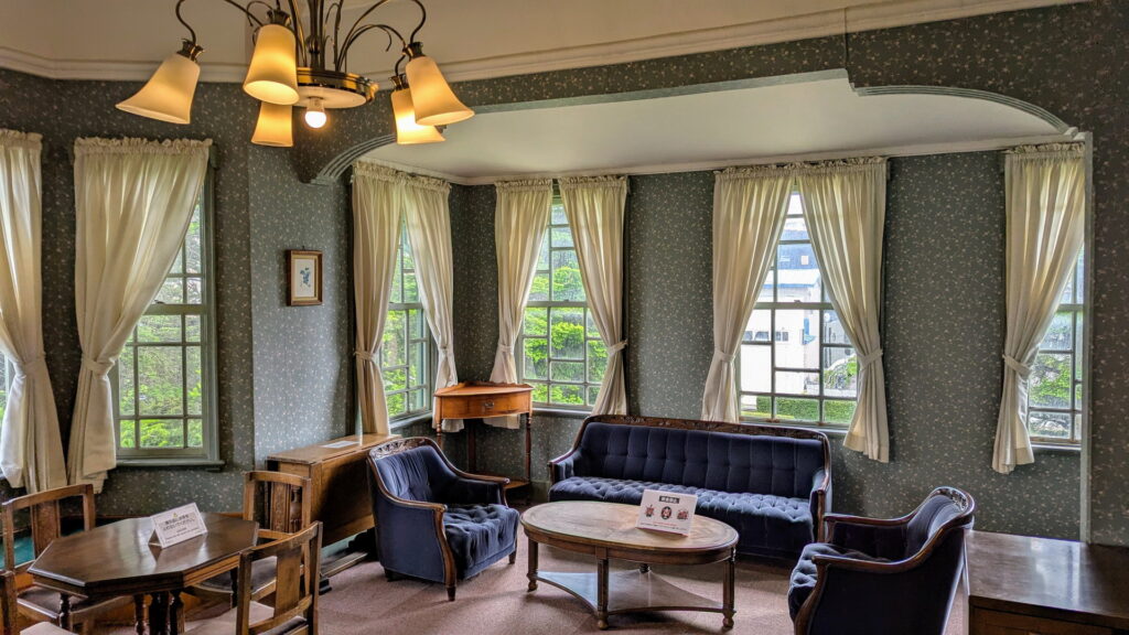 旧東奥義塾外人教師館