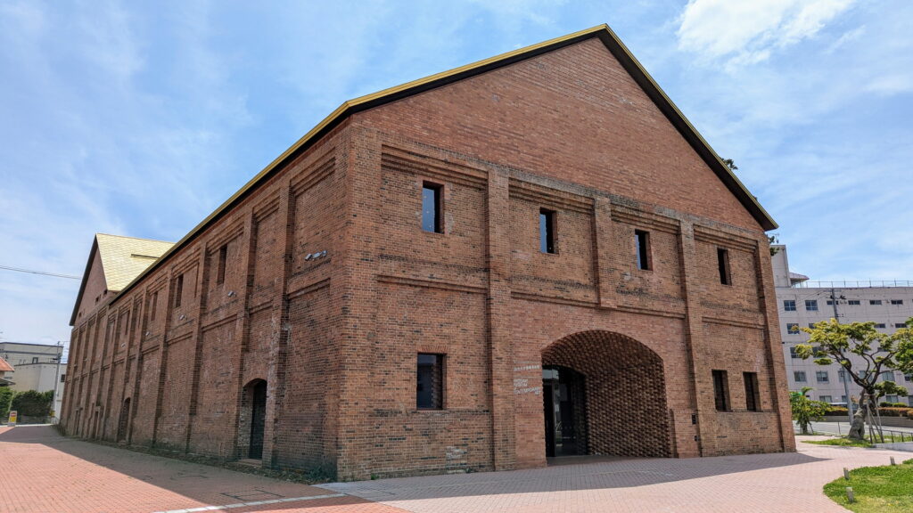 弘前れんが倉庫美術館