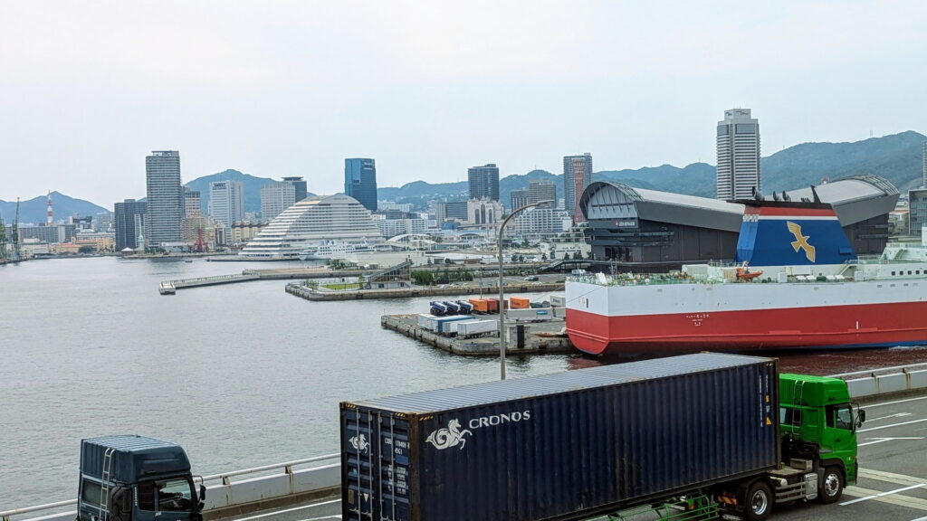 ポートライナーの車窓からの眺め