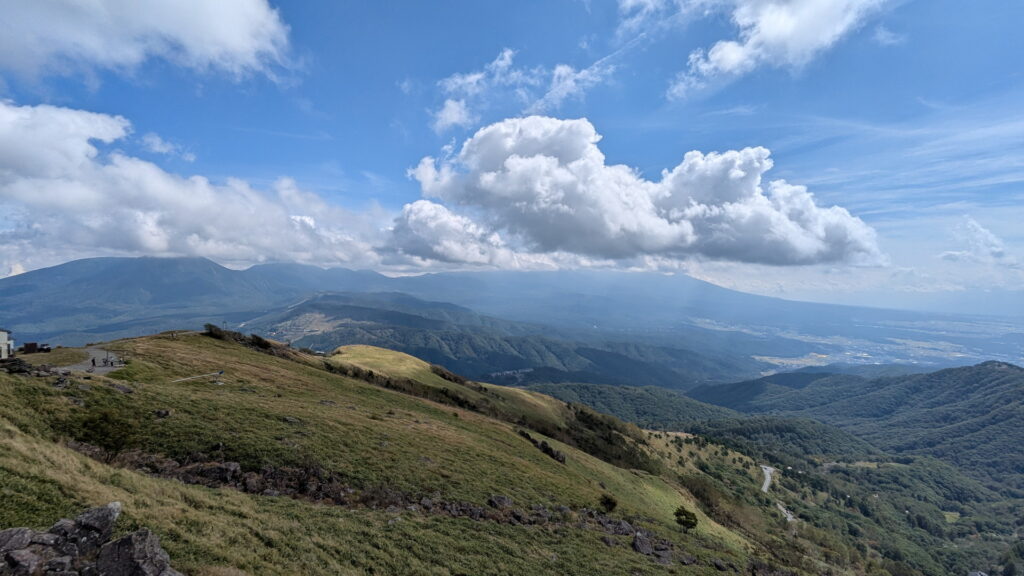 ビーナスライン・車山高原 展望テラス SKY TERRACEからの眺め