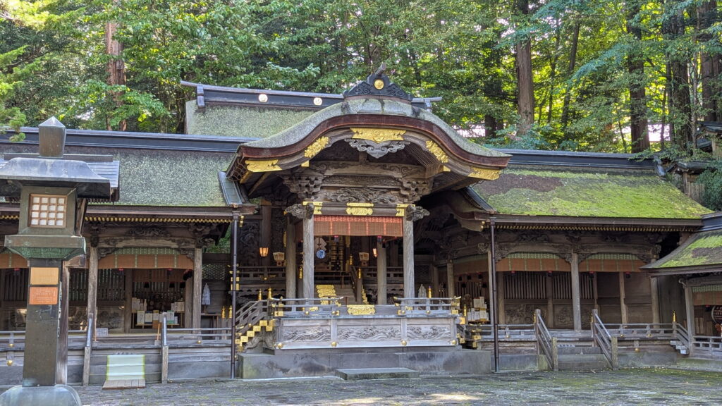 諏訪大社 上社本宮 幣拝殿 左右片拝殿