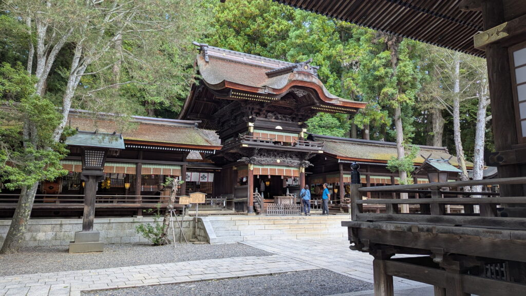 諏訪大社 下社秋宮