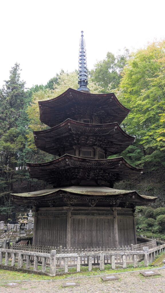 安楽寺 八角三重塔