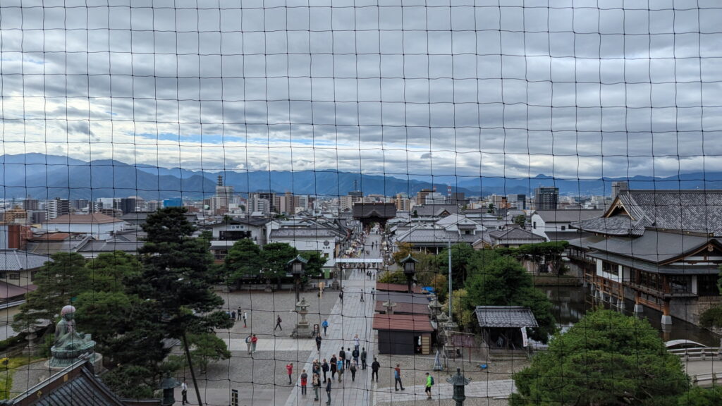 善光寺 山門からの眺め