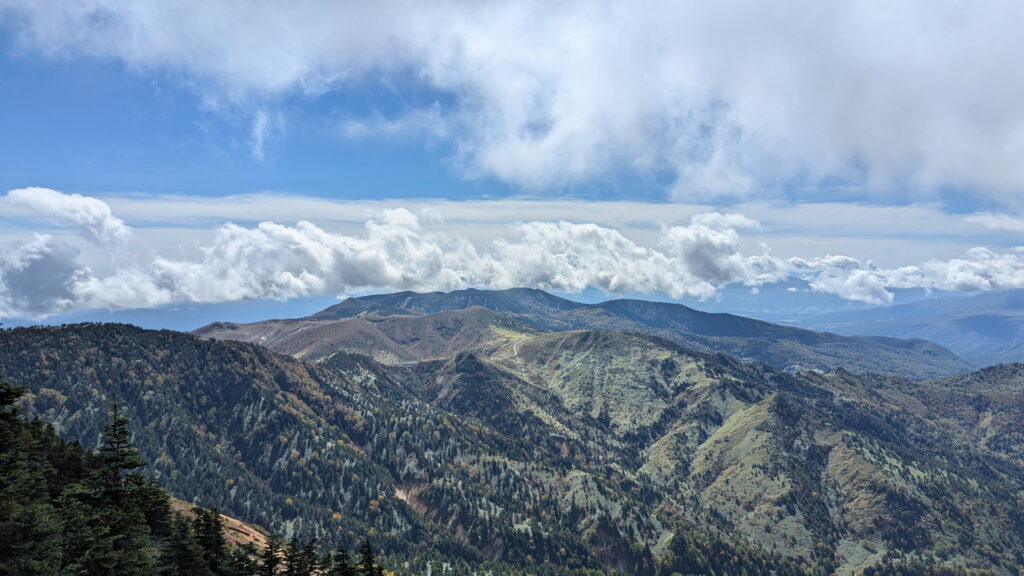 横手山2307満天ビューテラス 横手山山頂展望台