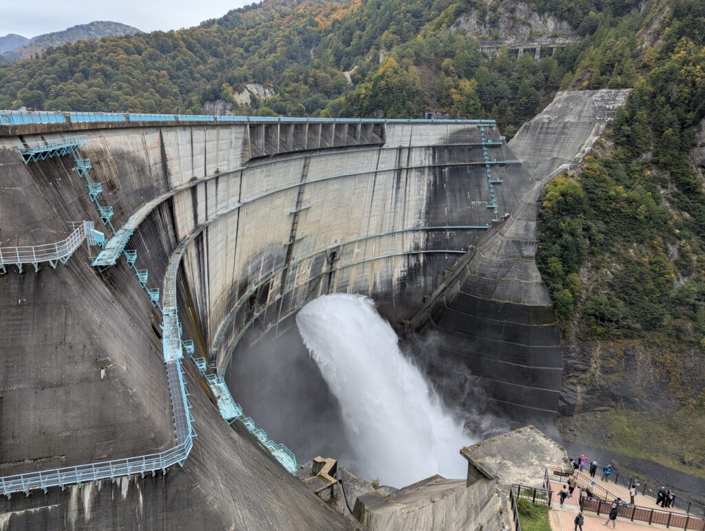 黒部ダム