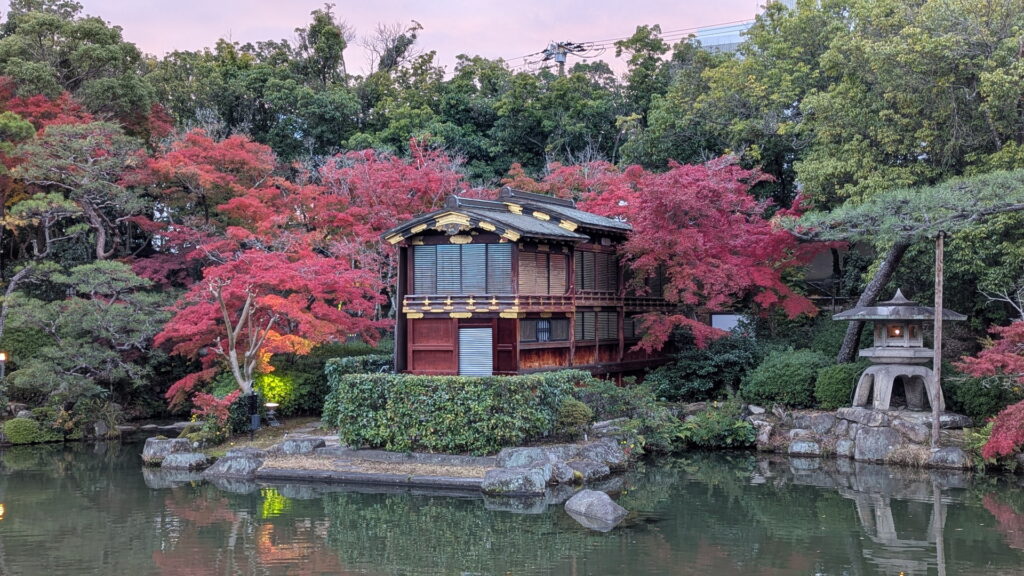 相楽園の紅葉