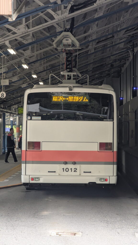 関電トンネル電気バス