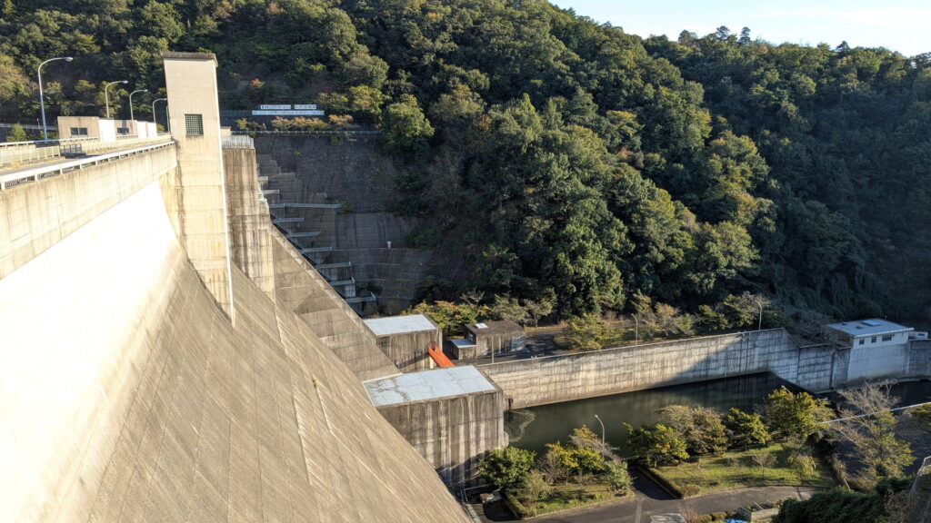 兵庫県41市町 カントリーサインの旅 川西市 一庫ダム