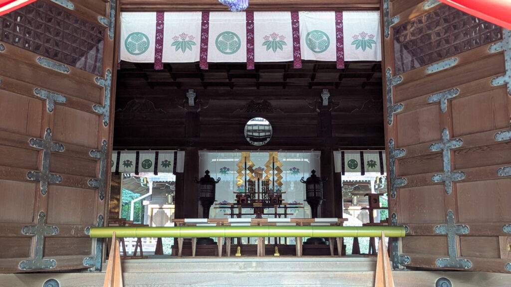 兵庫県41市町 カントリーサインの旅 川西市 多田神社 拝殿