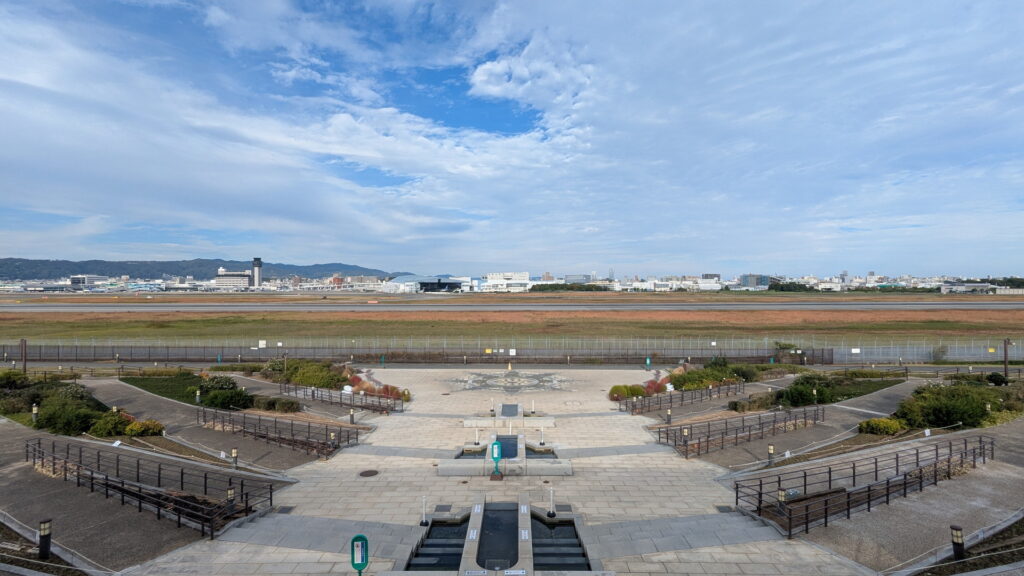 兵庫県41市町 カントリーサインの旅 伊丹市 伊丹スカイパーク