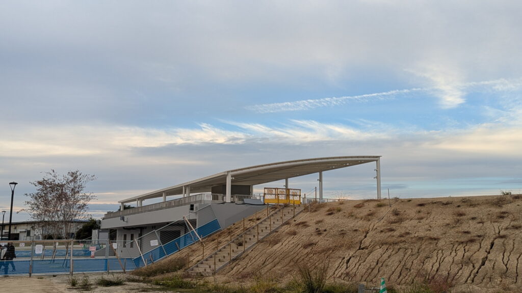 兵庫県41市町 カントリーサインの旅  豊中つばさ公園 ma-zika