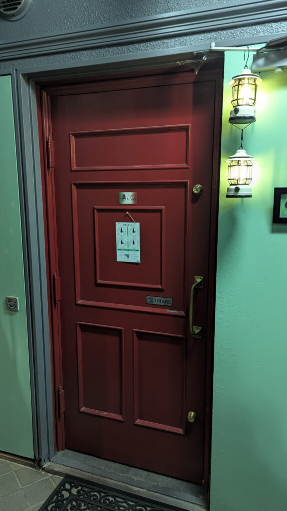 三宮 TAVOLA CALDA SASSA 8.Posti