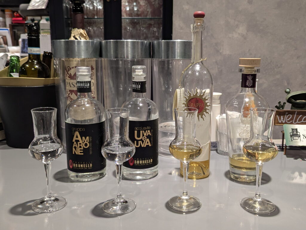 三宮 TAVOLA CALDA SASSA 8.Posti