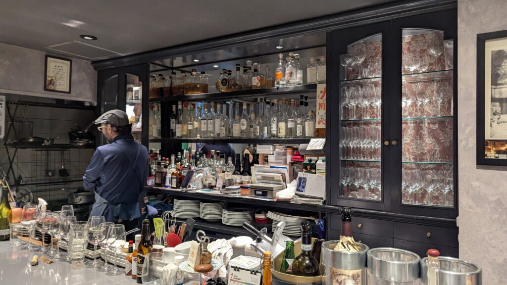 三宮 TAVOLA CALDA SASSA 8.Posti